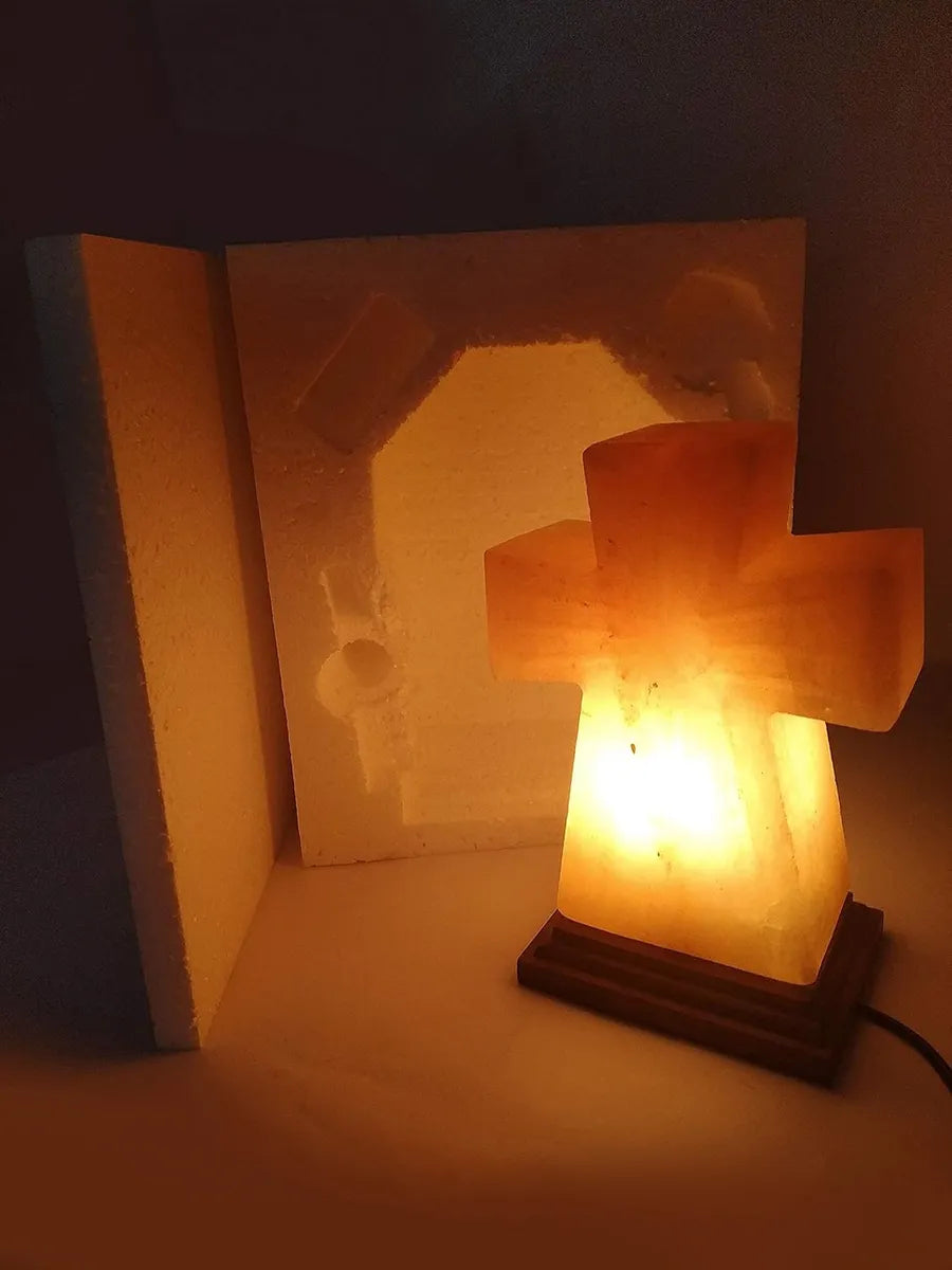 Lampara De Sal Del Himalaya Natural Con Base De Madera Cruz